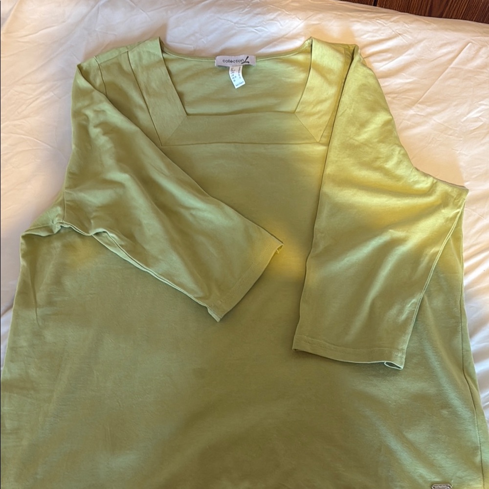 Collection B Green Relaxed 3/4 Sleeve Blouse